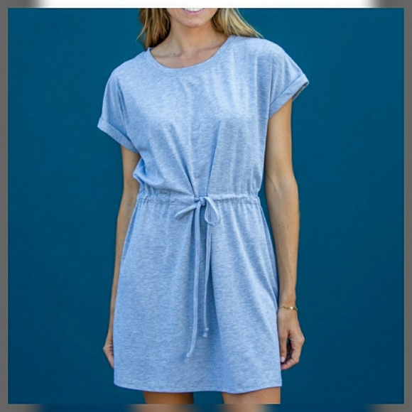 Dresses & Skirts - Gray Cuffed Shortsleeve Waist Tie Dress